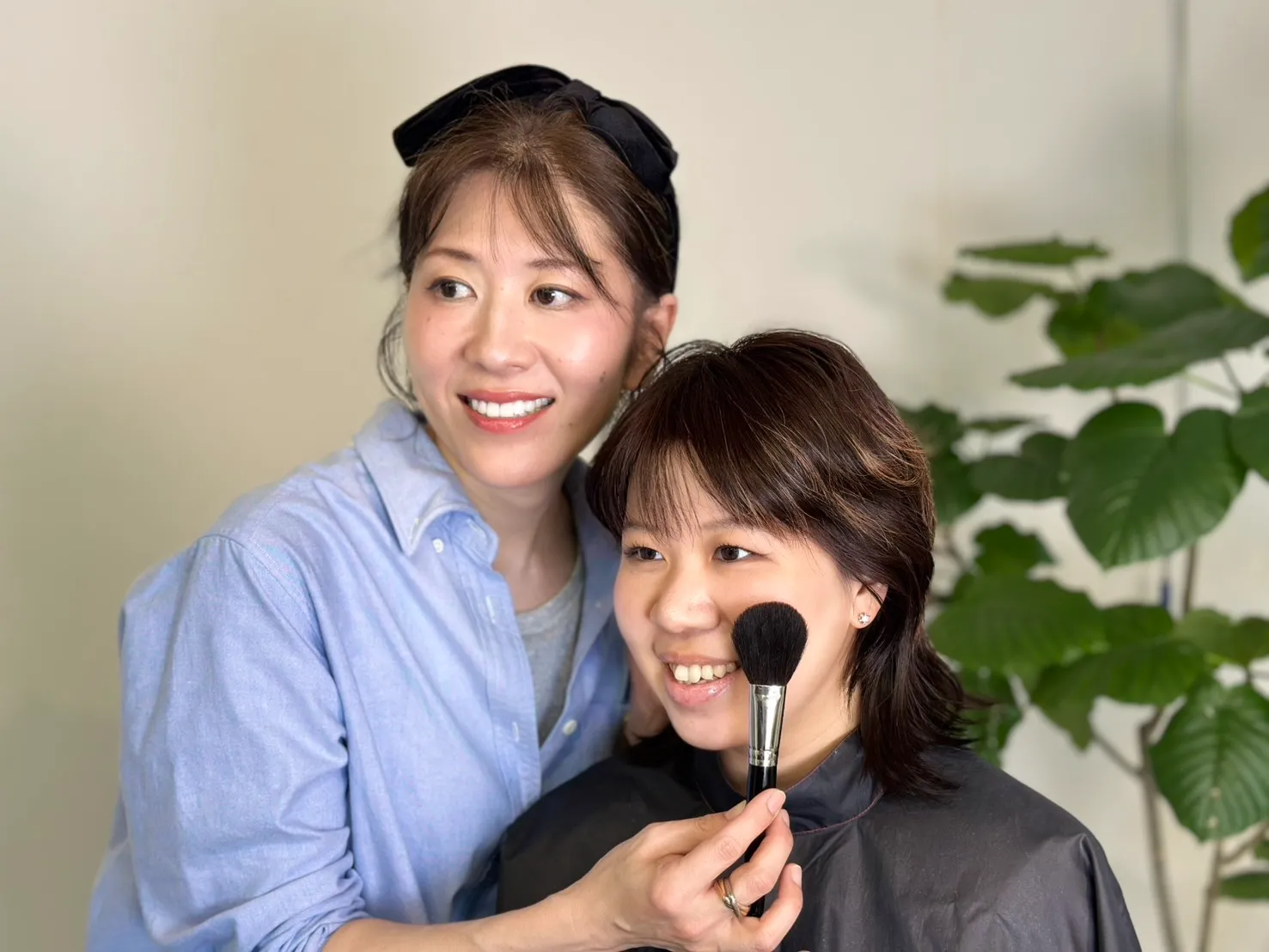 大人からメイクアップアーティストを目指すイメージ