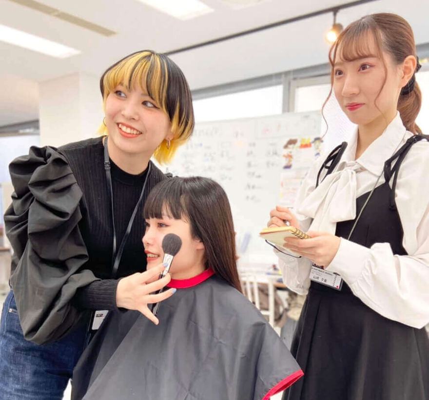 レッスンの様子。年齢に関係なく、技術は積み上げられます